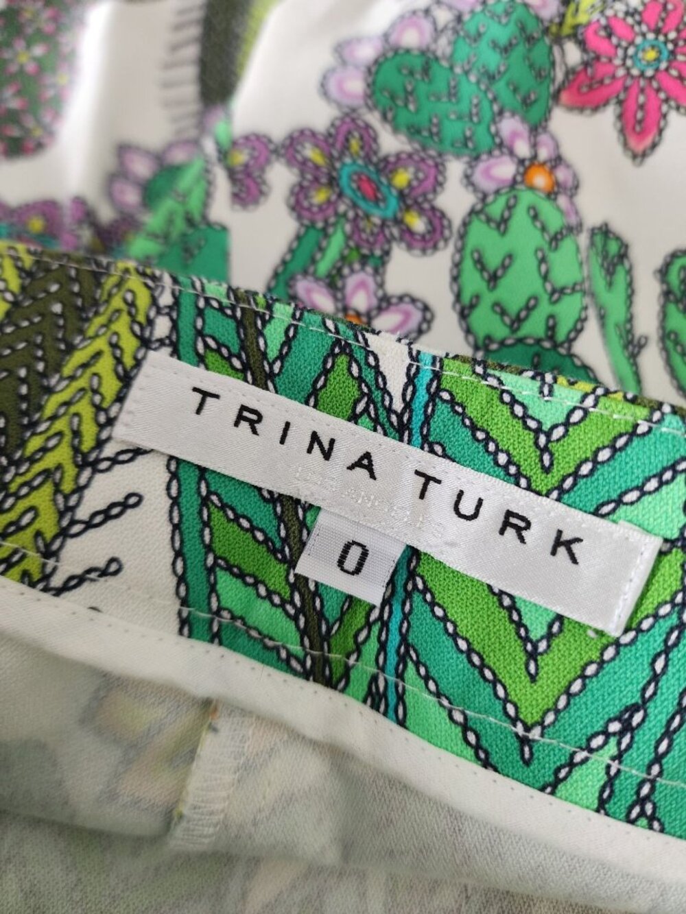 Trina Turk green cactus print shorts 0 - Picture 3 of 5